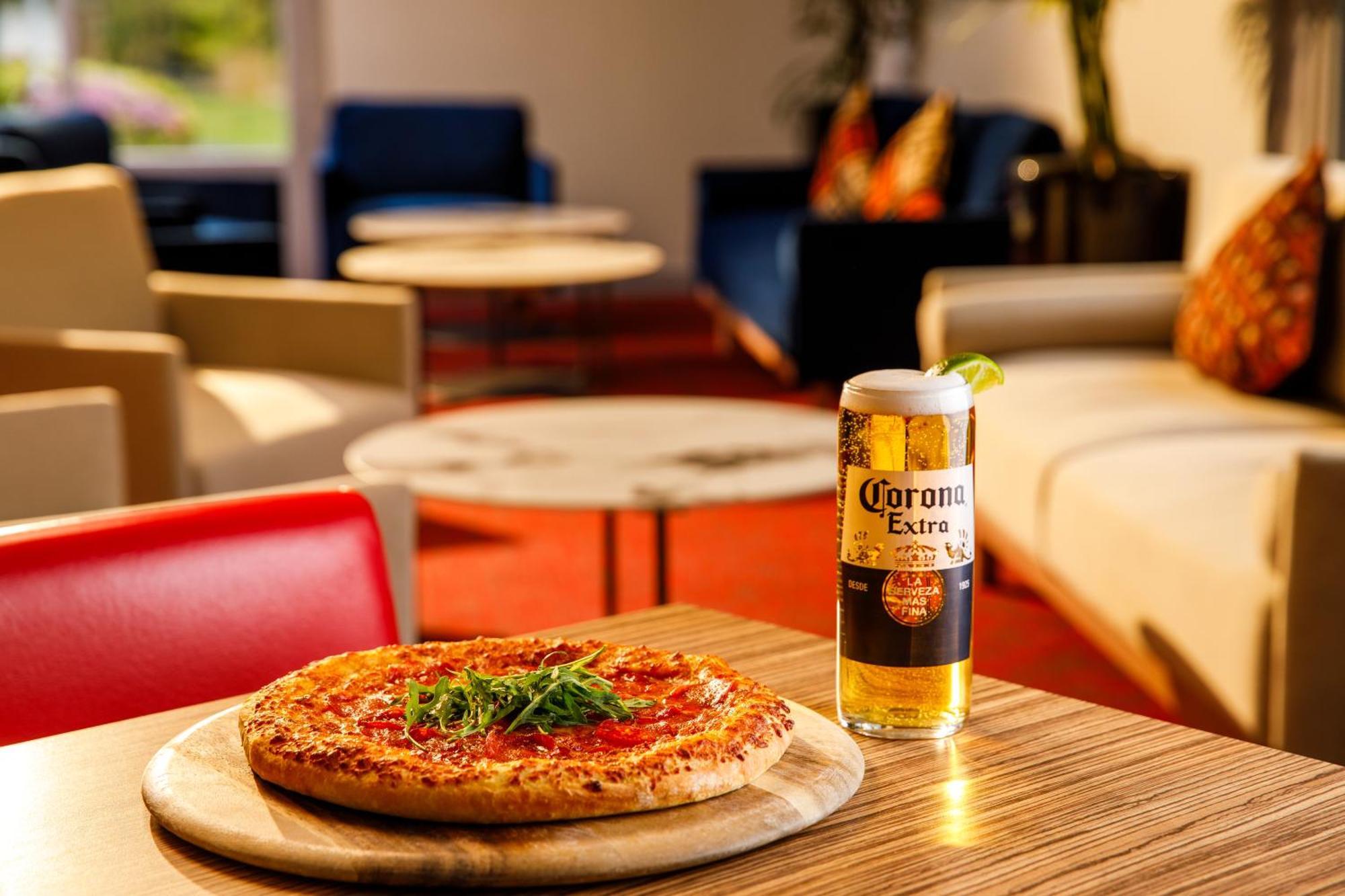 Готель Ibis Coventry South Екстер'єр фото