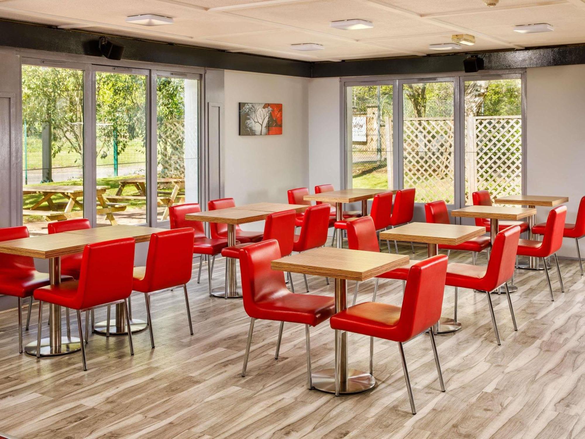 Готель Ibis Coventry South Екстер'єр фото