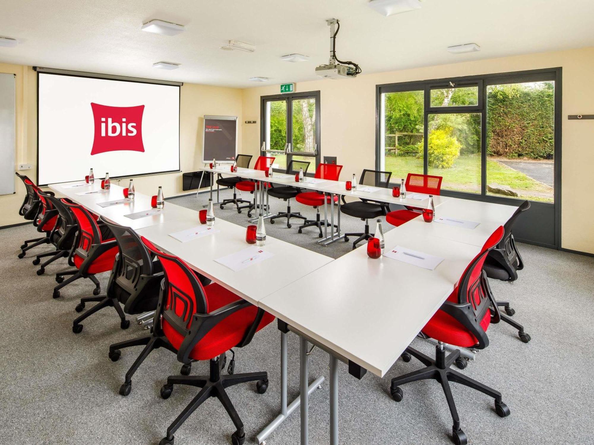Готель Ibis Coventry South Екстер'єр фото